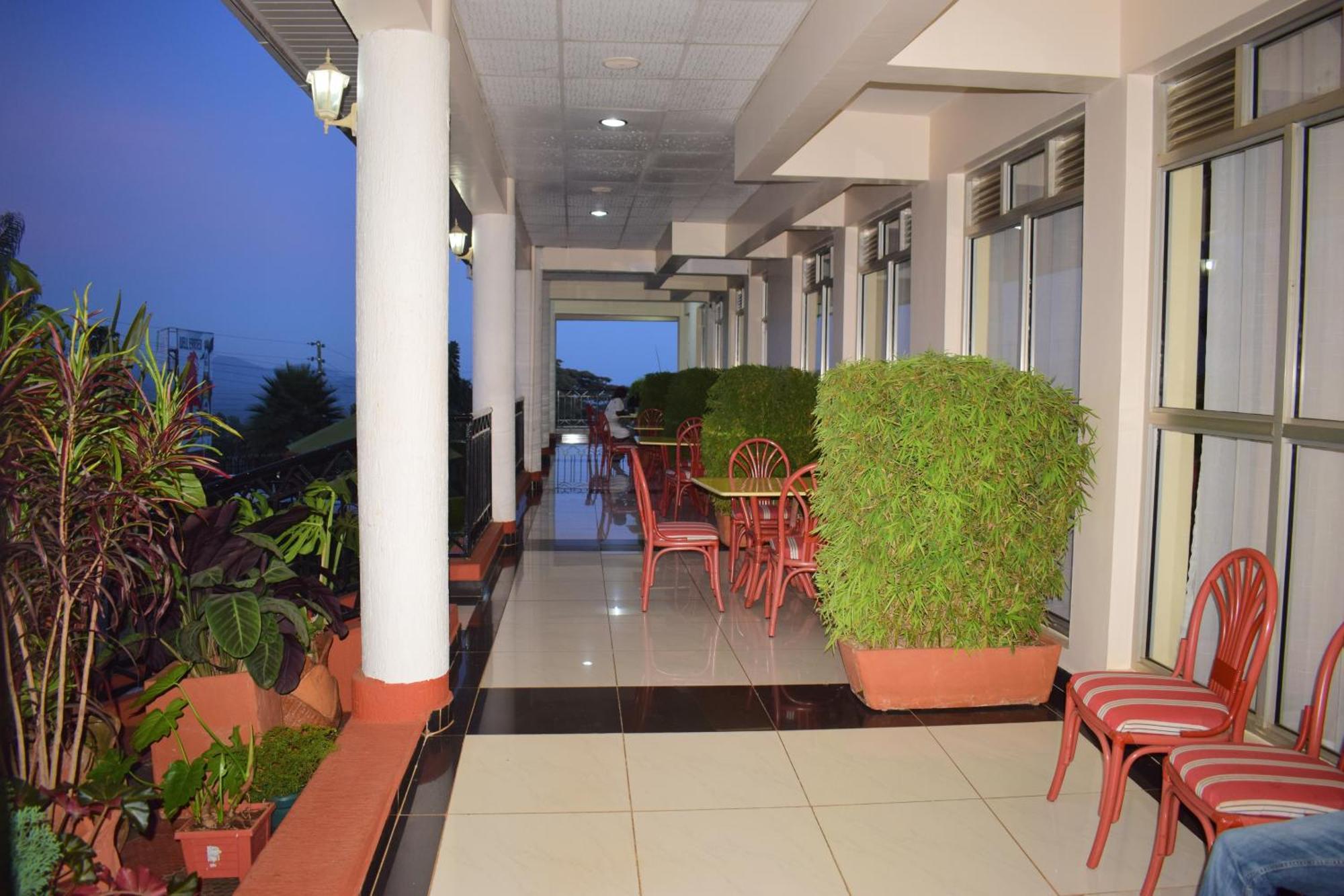Meru Slopes Hotel Экстерьер фото